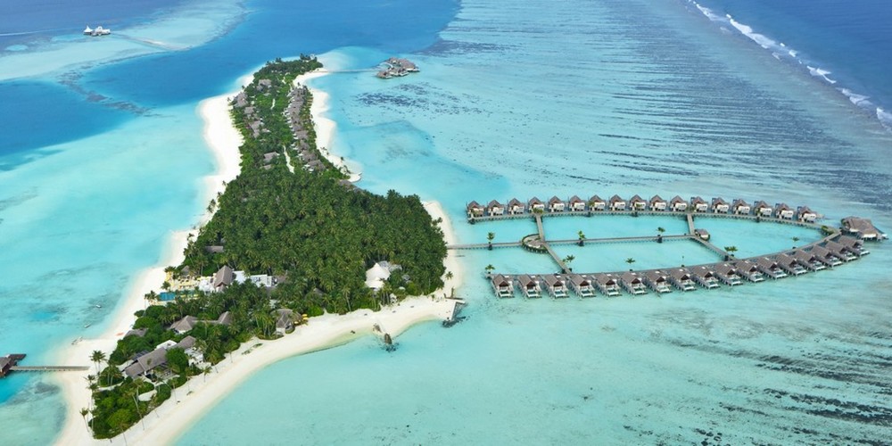 Villa 2825 — Luxury villa for rent in Dhaalu Atoll