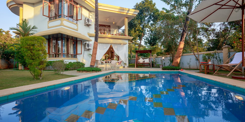 Maldives Villa Lyon Age